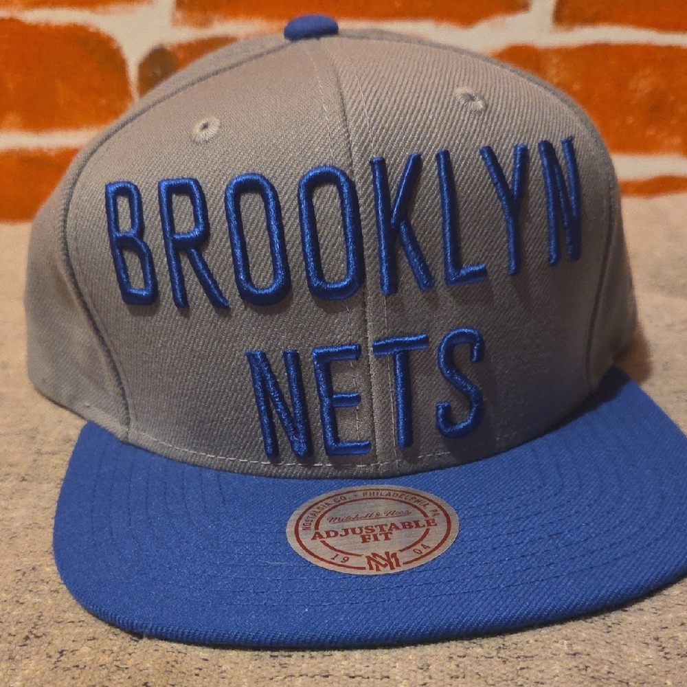 🏀 Brooklyn Nets Gray and Blue Cap - Mitchell & Ness - One Size Fits All 🏀